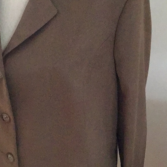 Midweight coat - Picture 2 of 9
